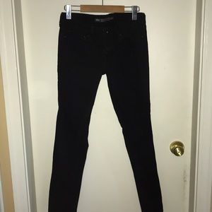 Levis slight curve modern rise skinny